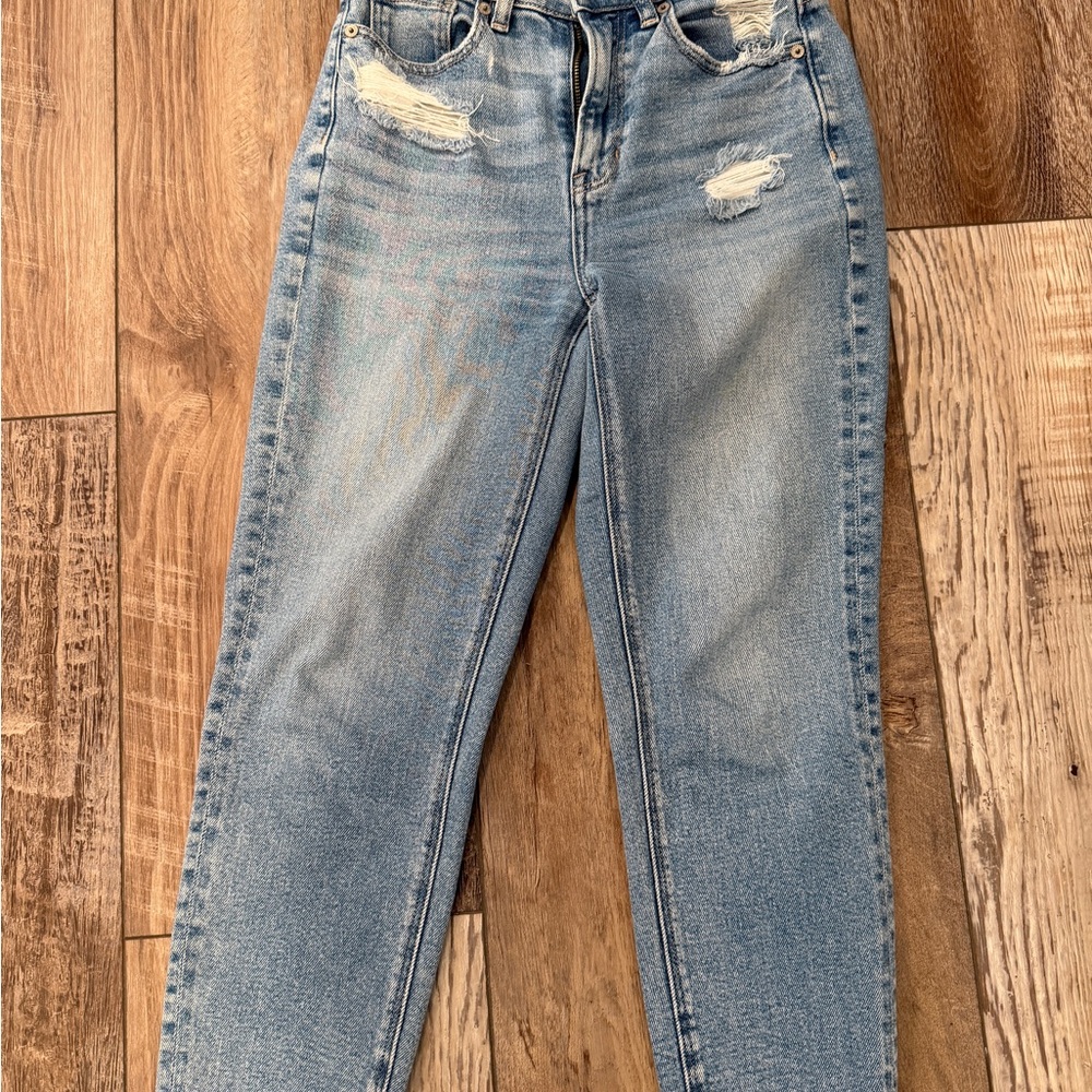 American Eagle mom jeans